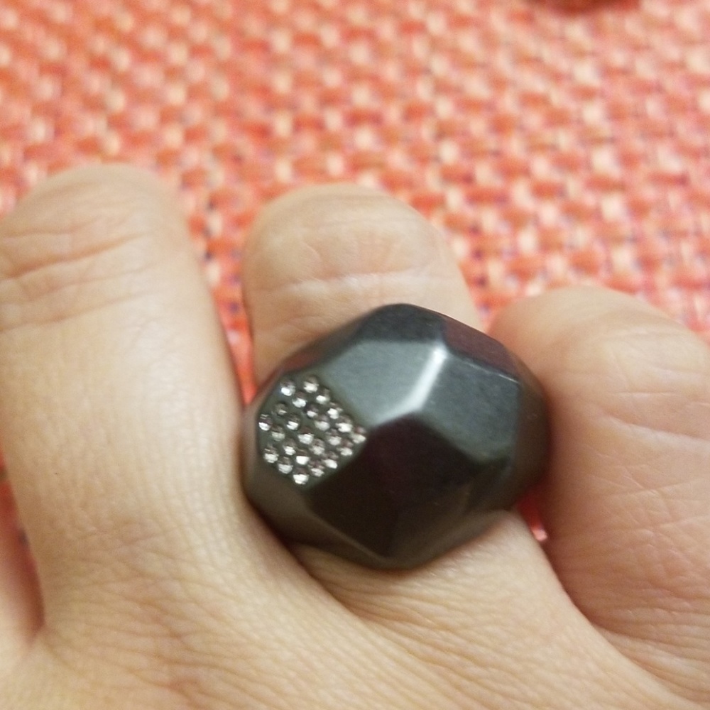 Kiam family ring